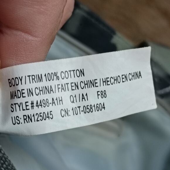 Canvas Green/ Green Camo Accent Multi-pocket Lined Cotton Tote Bag - Picture 4 of 8